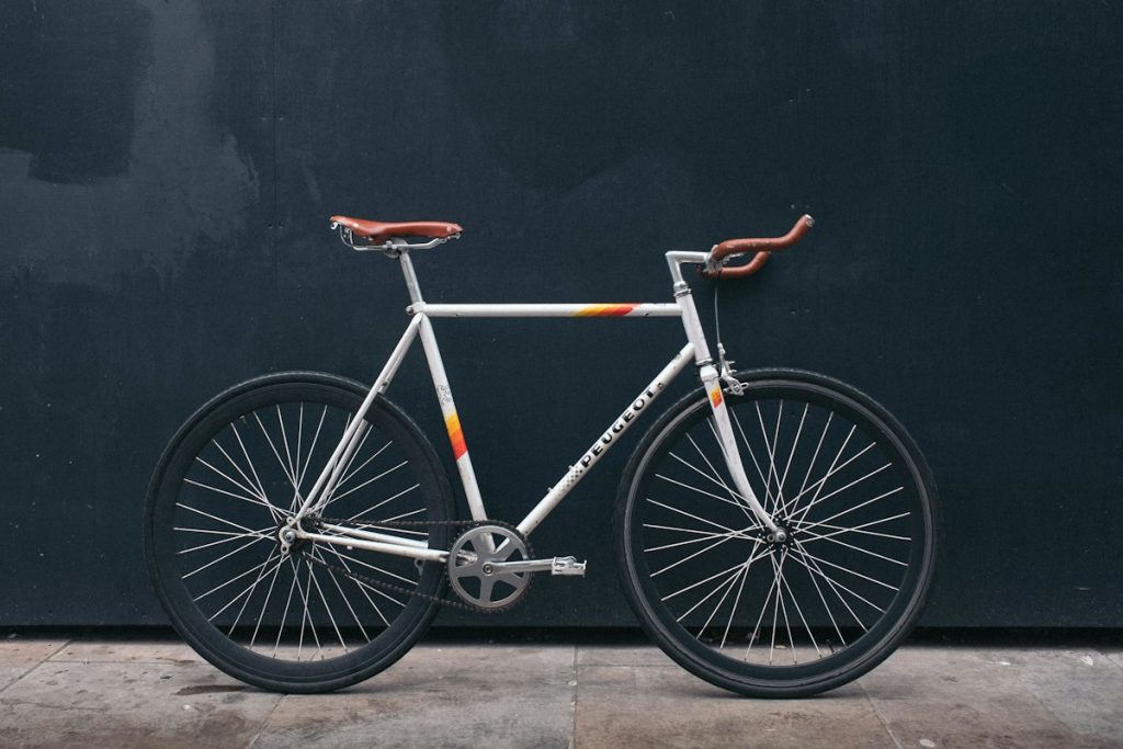 Road Bike, 21-Speed, Aluminium Frame